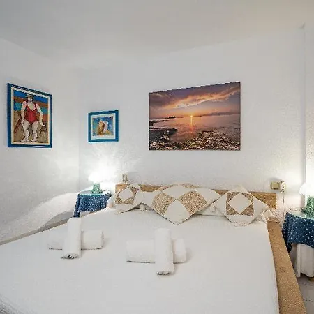 Cel Blau Apartment