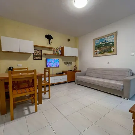 Cel Blau Apartman