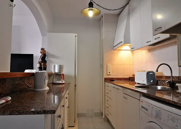 席尔布劳公寓酒店 * 圣埃乌拉利亚