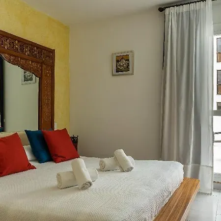 Cel Blau Santa Eularia des Riu